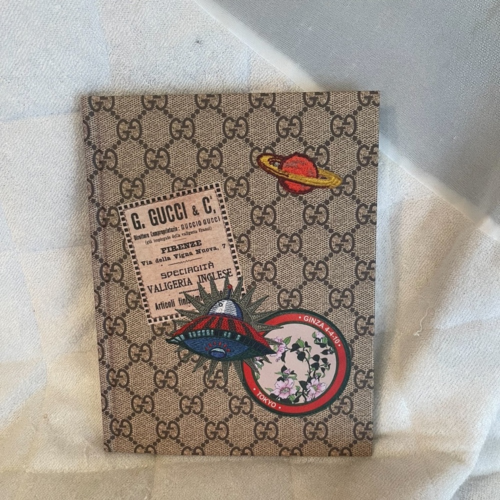 Gucci notebook new
